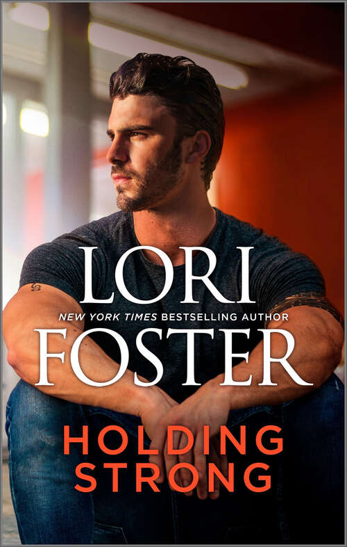 Book cover of Holding Strong (Original) (An Ultimate Novel #2)
