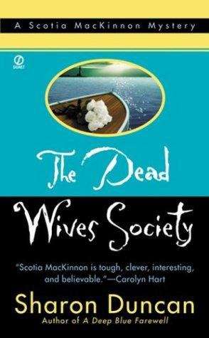 Book cover of The Dead Wives Society (Scotia MacKinnon #3)