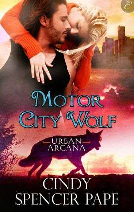 Book cover of Motor City Wolf