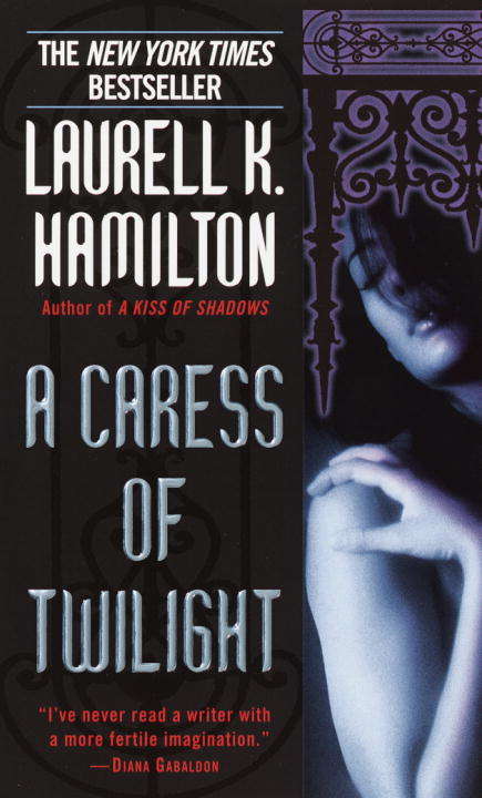 Book cover of A Caress of Twilight (Meredith Gentry #2)