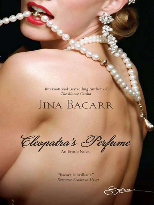 Book cover of Cleopatra's Perfume