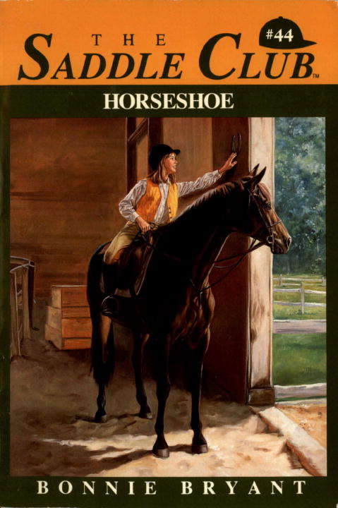 Book cover of Horseshoe (Saddle Club #44)