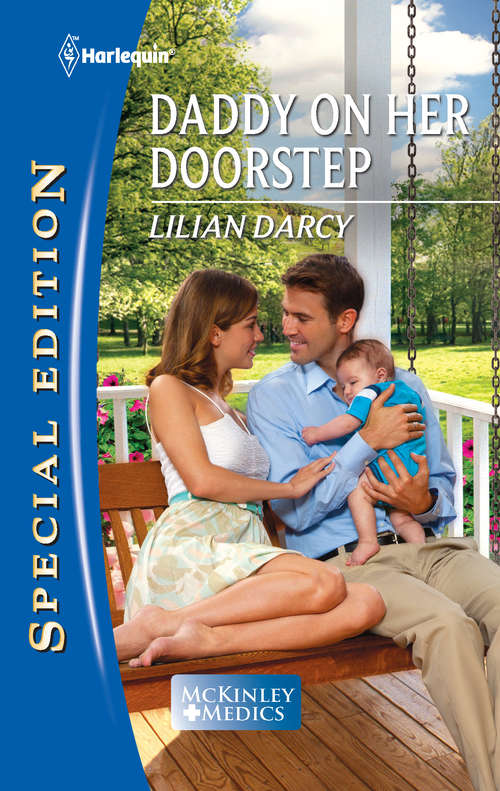 Book cover of Daddy on Her Doorstep
