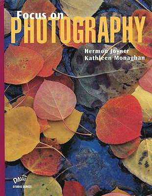 Book cover of Focus on Photography