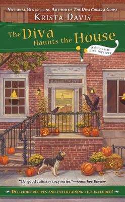 Book cover of The Diva Haunts the House