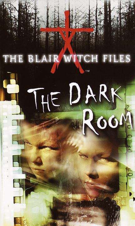 Book cover of The Dark Room (Blair Witch Files #2)
