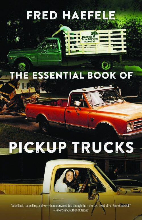 Book cover of The Essential Book of Pickup Trucks