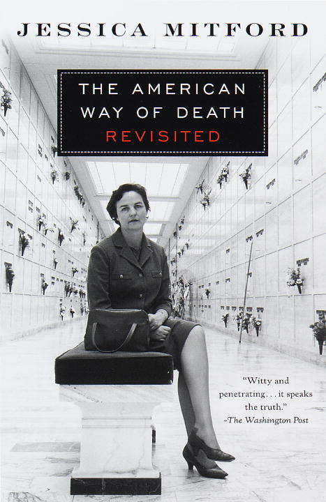 Book cover of The American Way of Death Revisited