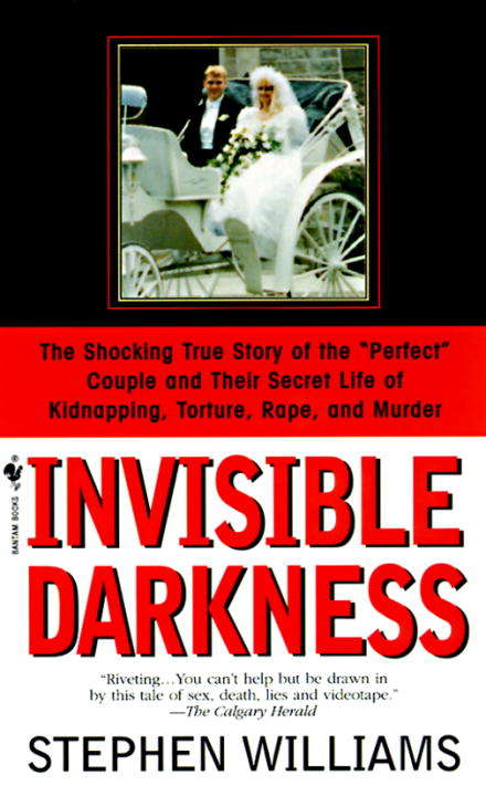 Book cover of Invisible Darkness