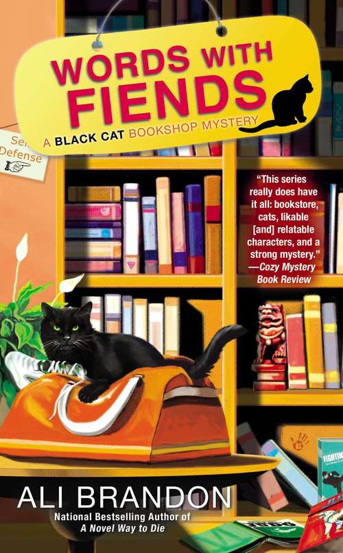 Book cover of Words With Fiends (Black Cat Bookshop Mystery #3)