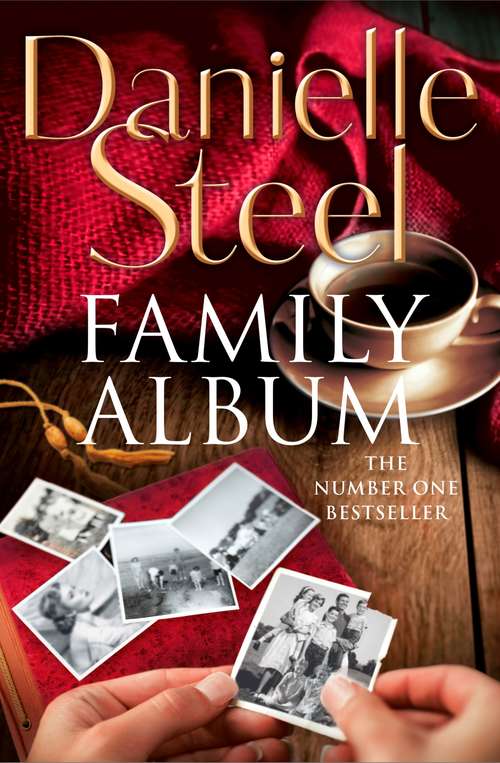 Book cover of Family Album: An epic, romantic read from the worldwide bestseller