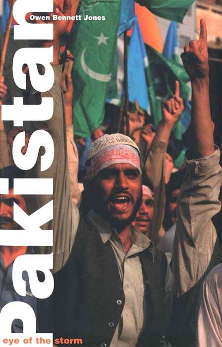 Book cover of Pakistan: Eye of the Storm