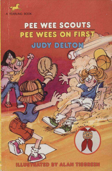 Book cover of Pee Wee Scouts: Pee Wees on First