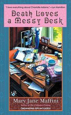 Book cover of Death Loves a Messy Desk