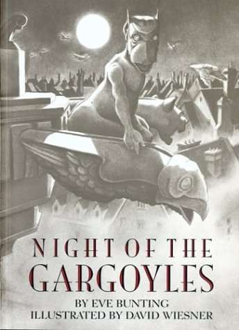 Book cover of Night of the Gargoyles