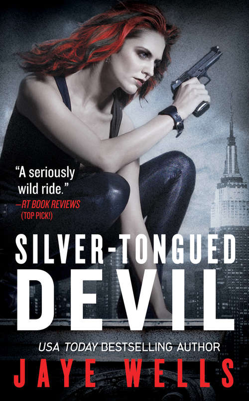 Book cover of Silver-Tongued Devil (Sabina Kane #4)
