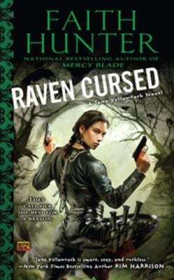 Raven Cursed: A Jane Yellowrock Novel (Jane Yellowrock #4)