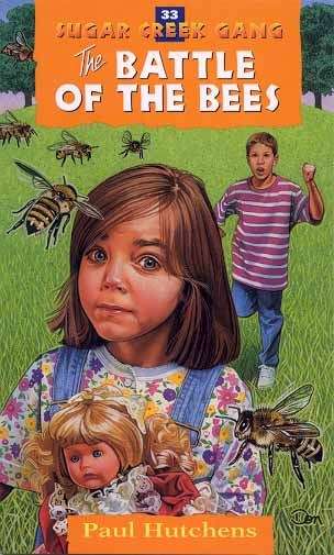 Book cover of The Battle of the Bees (Sugar Creek Gang #33)