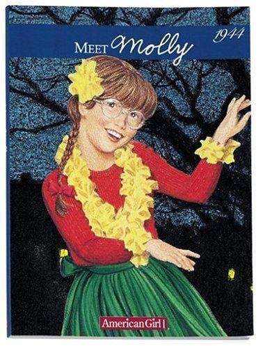 Book cover of Meet Molly: An American Girl (American Girls #1)