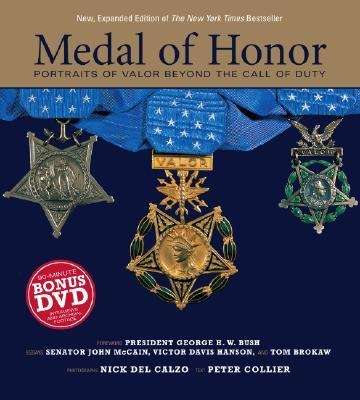 Book cover of Medal of Honor: Portraits of Valor Beyond the Call of Duty