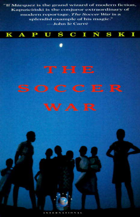 Book cover of The Soccer War