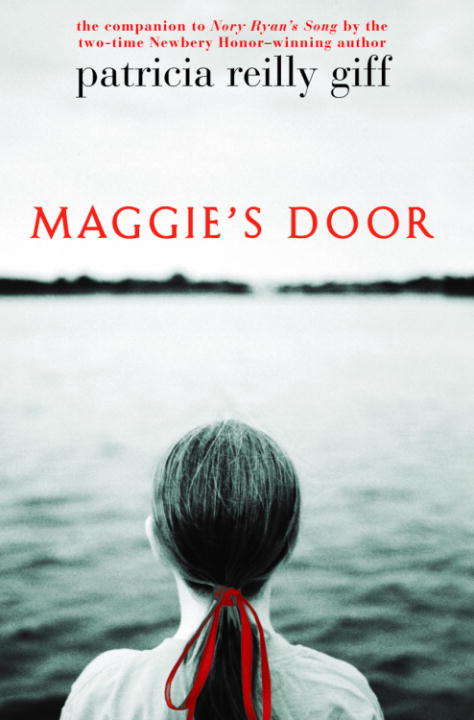 Book cover of Maggie's Door