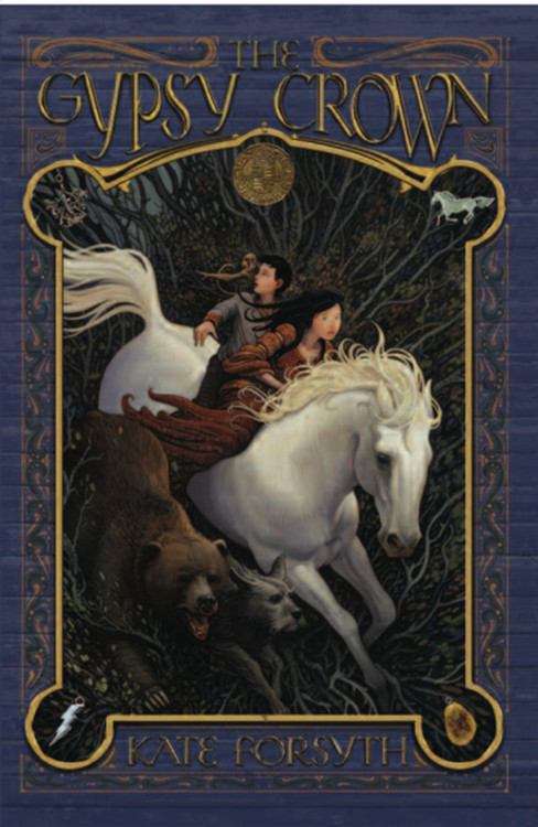 Book cover of The Gypsy Crown (Chain of Charms #1)