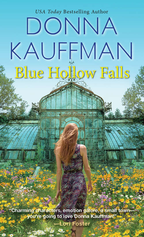 Book cover of Blue Hollow Falls