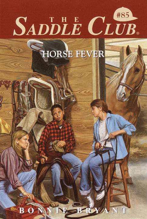 Book cover of Horse Fever (Saddle Club #85)
