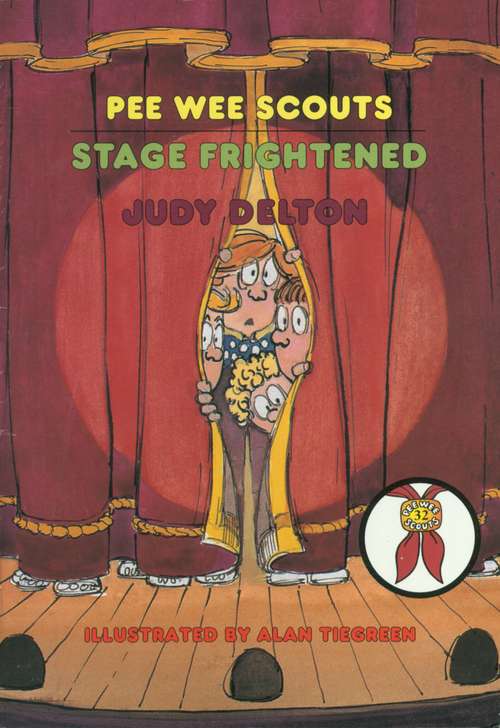 Book cover of Pee Wee Scouts: Stage Frightened