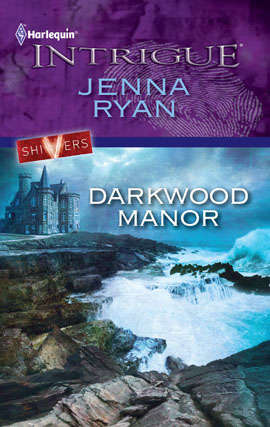 Book cover of Darkwood Manor