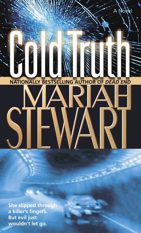 Book cover of Cold Truth (Dead #5)