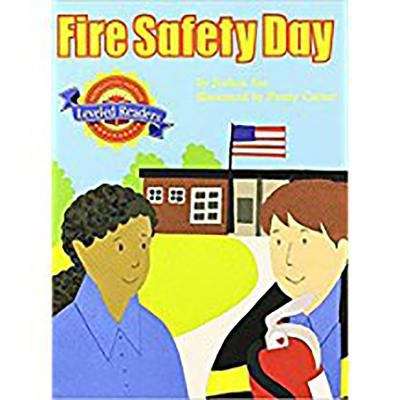 Book cover of Fire Safety Day [Grade 2]