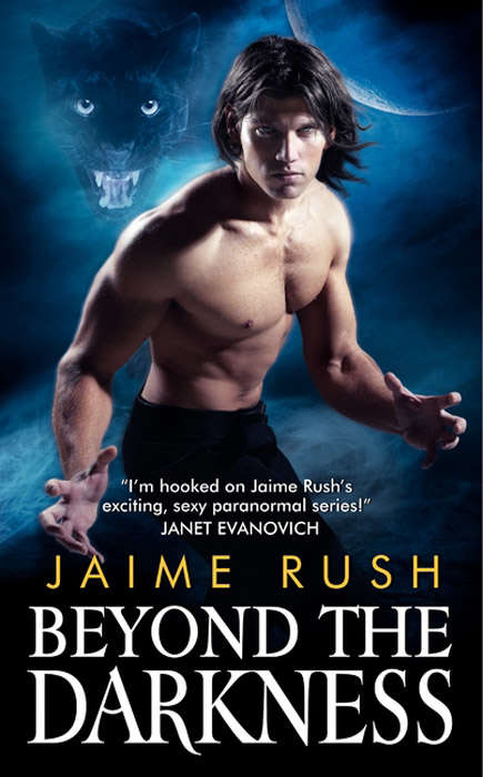 Book cover of Beyond the Darkness (Offspring #5)