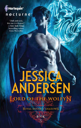 Book cover of Lord of the Wolfyn (Royal House of Shadows #3)
