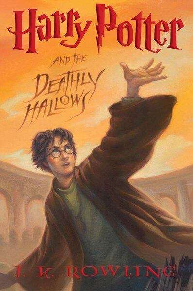 Book cover of Harry Potter and the Deathly Hallows (Harry Potter #7)