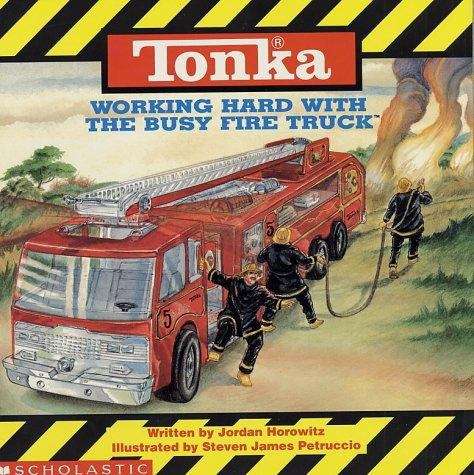 Book cover of Working Hard With the Busy Fire Truck