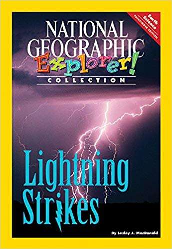 Book cover of Lightning Strikes, Pathfinder Edition (National Geographic Explorer Collection)