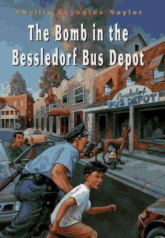 Book cover of The Bomb in the Bessledorf Bus Depot