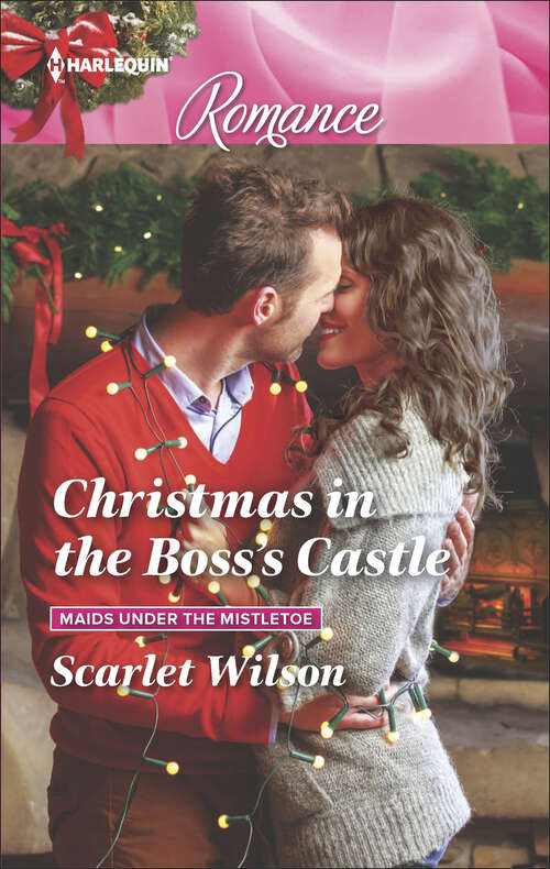 Book cover of Christmas in the Boss's Castle