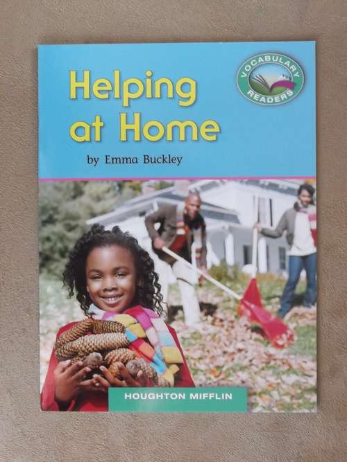 Book cover of Helping at Home (Houghton Mifflin Vocabulary Reader Accompanies Journeys)