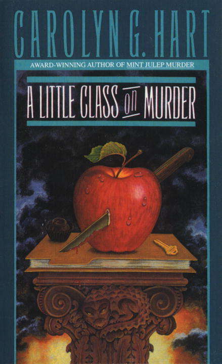 Book cover of A Little Class on Murder (Death on Demand #5)