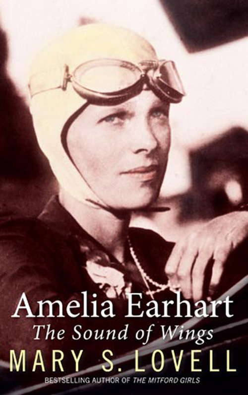 Book cover of Amelia Earhart: The Sound of Wings