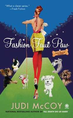 Book cover of Fashion Faux Paw