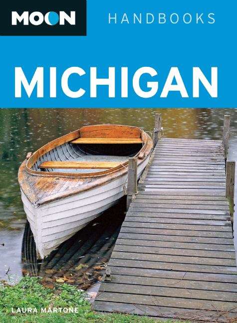 Book cover of Moon Michigan