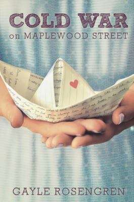 Book cover of Cold War on Maplewood Street