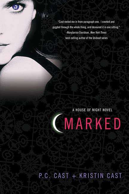 Book cover of Marked (The House of Night #1)